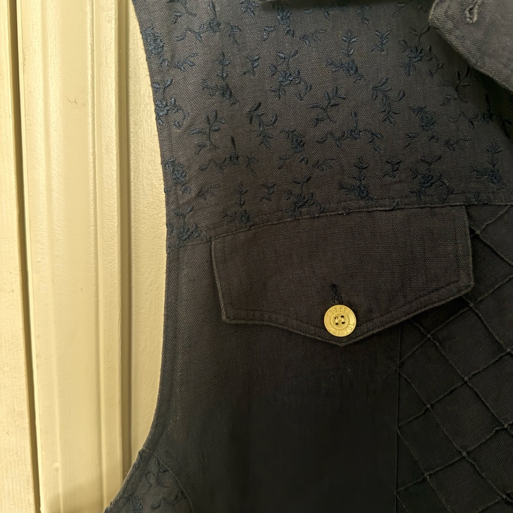 Susan Bristol Casual Button-Down <3